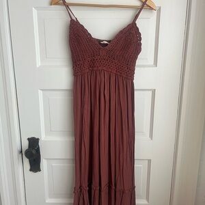 Spaghetti-Strap Crochet Bodice Midi Dress in Dusty Mauve